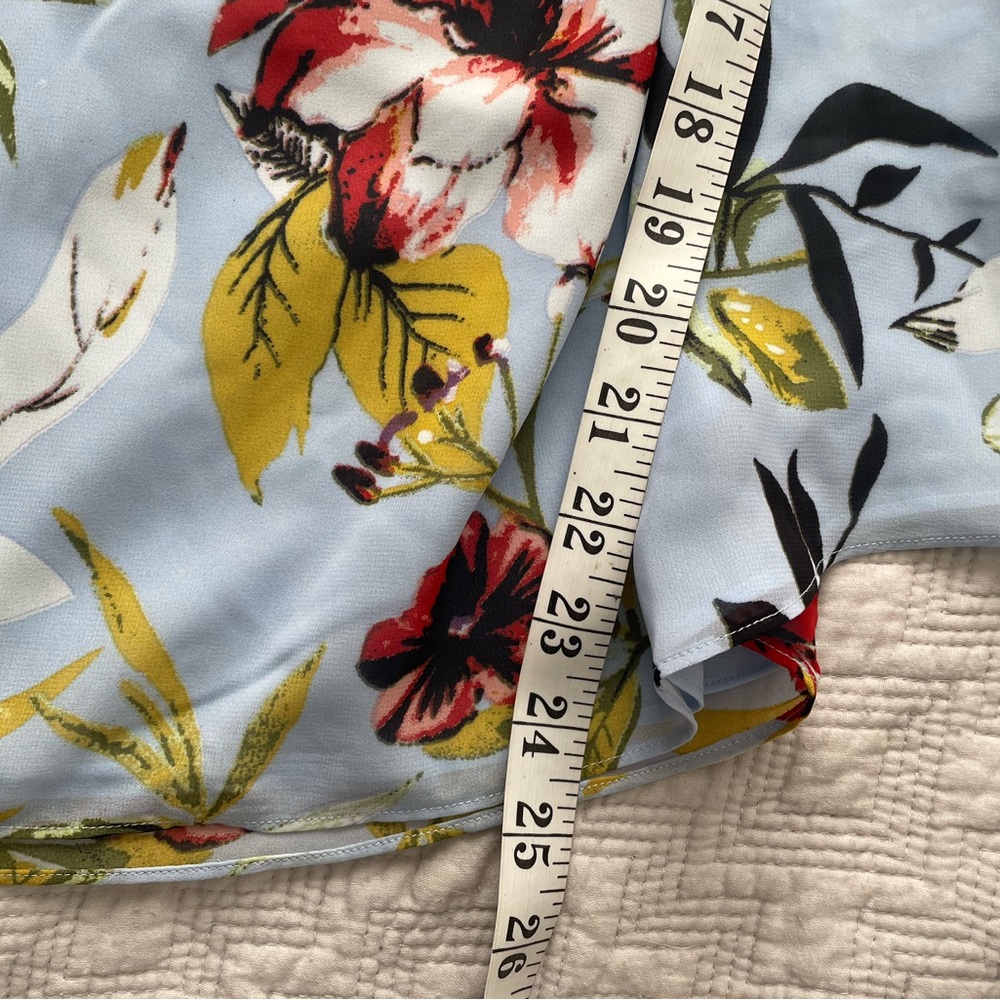 Off-Shoulder Blue Floral Ruffle Women's Top - Picture 7 of 8